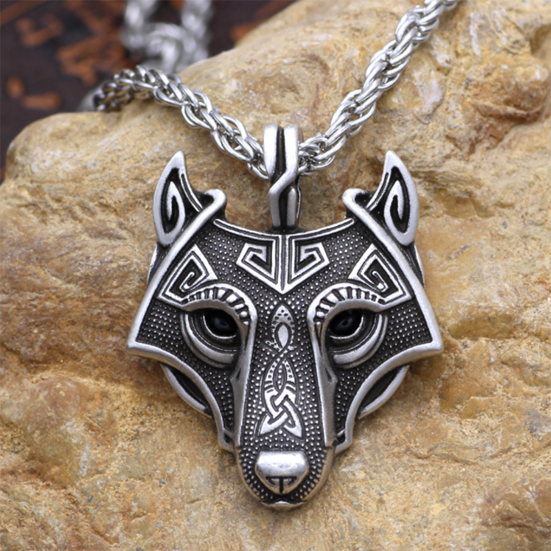 Wolf Head Amulet Pendant Viking Necklace